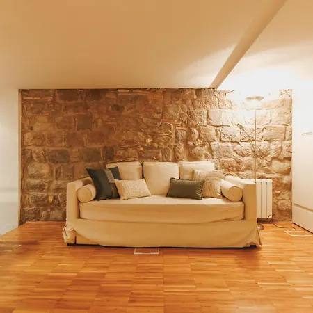 Bravissimo Cort Reial 15, Monthly * Girona