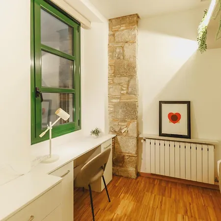 Bravissimo Cort Reial 15, Monthly Girona