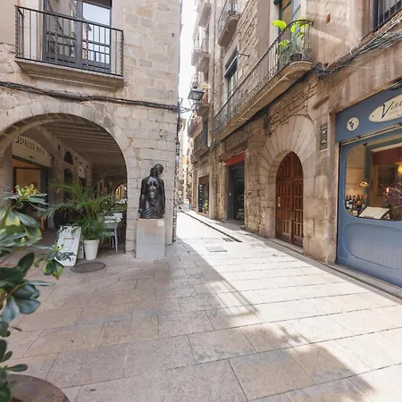 Bravissimo Cort Reial 15, Monthly *