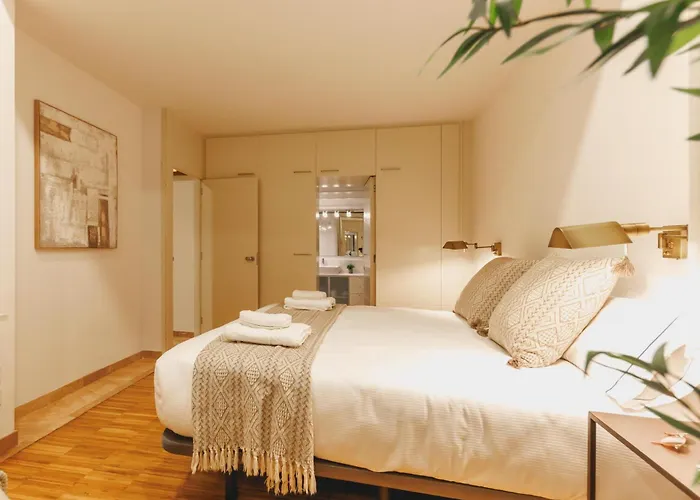 Bravissimo Cort Reial 15, Monthly Διαμέρισμα